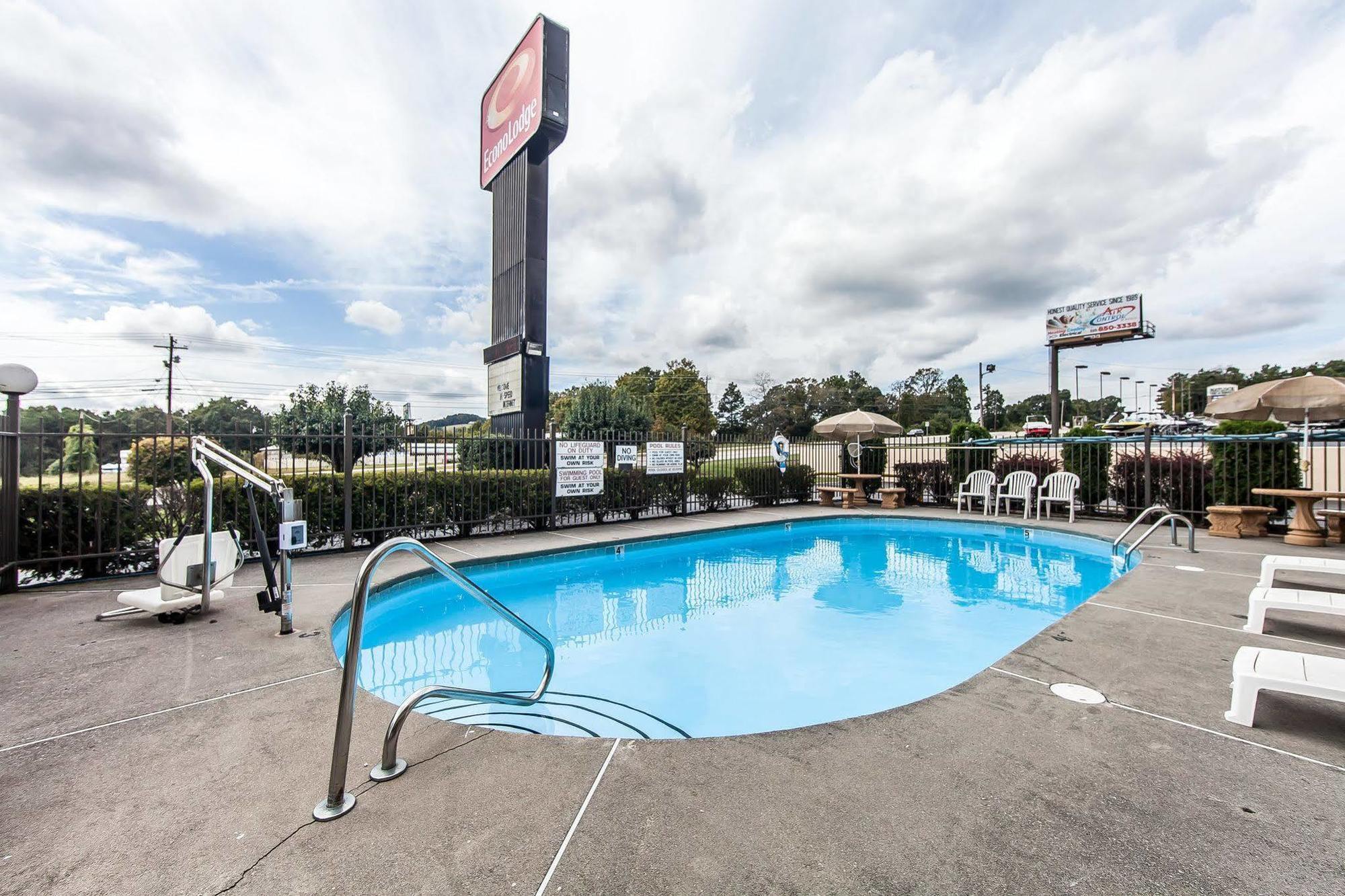 Econo Lodge Lenoir City Exterior foto